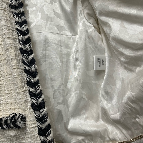 Chanel White Tweed Zip-Up Jacket 36 - Picture 6 of 16